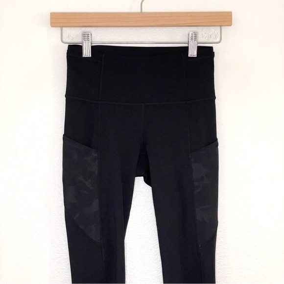 Lululemon Fast and Free Crop 23” Mesh Legging Black Incognito Camo Embossed 2 - Picture 8 of 16
